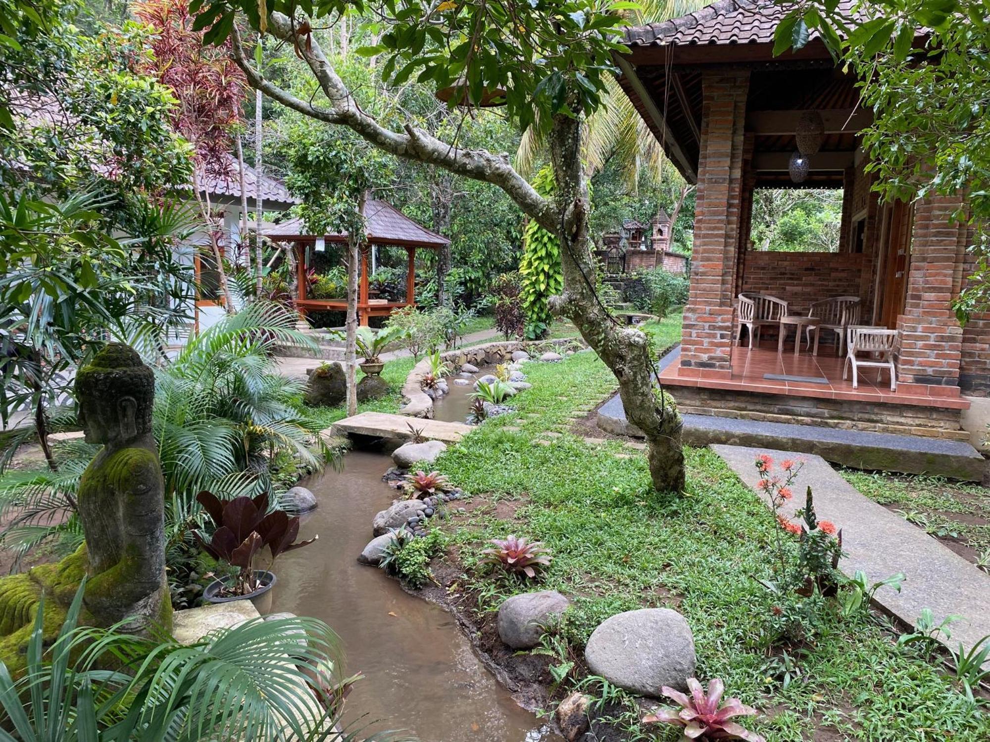Mayong Bali Villa And Hostel Мундук Екстер'єр фото