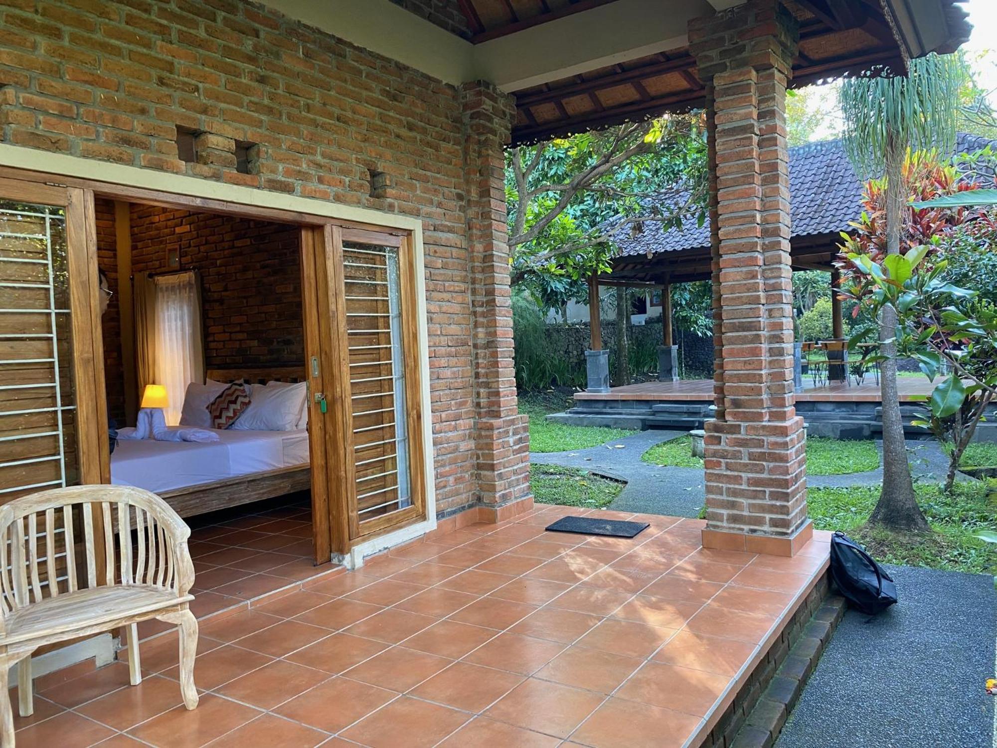 Mayong Bali Villa And Hostel Мундук Екстер'єр фото
